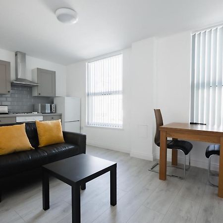Platform Stadium Apartment With Parking Kingston upon Hull Kültér fotó
