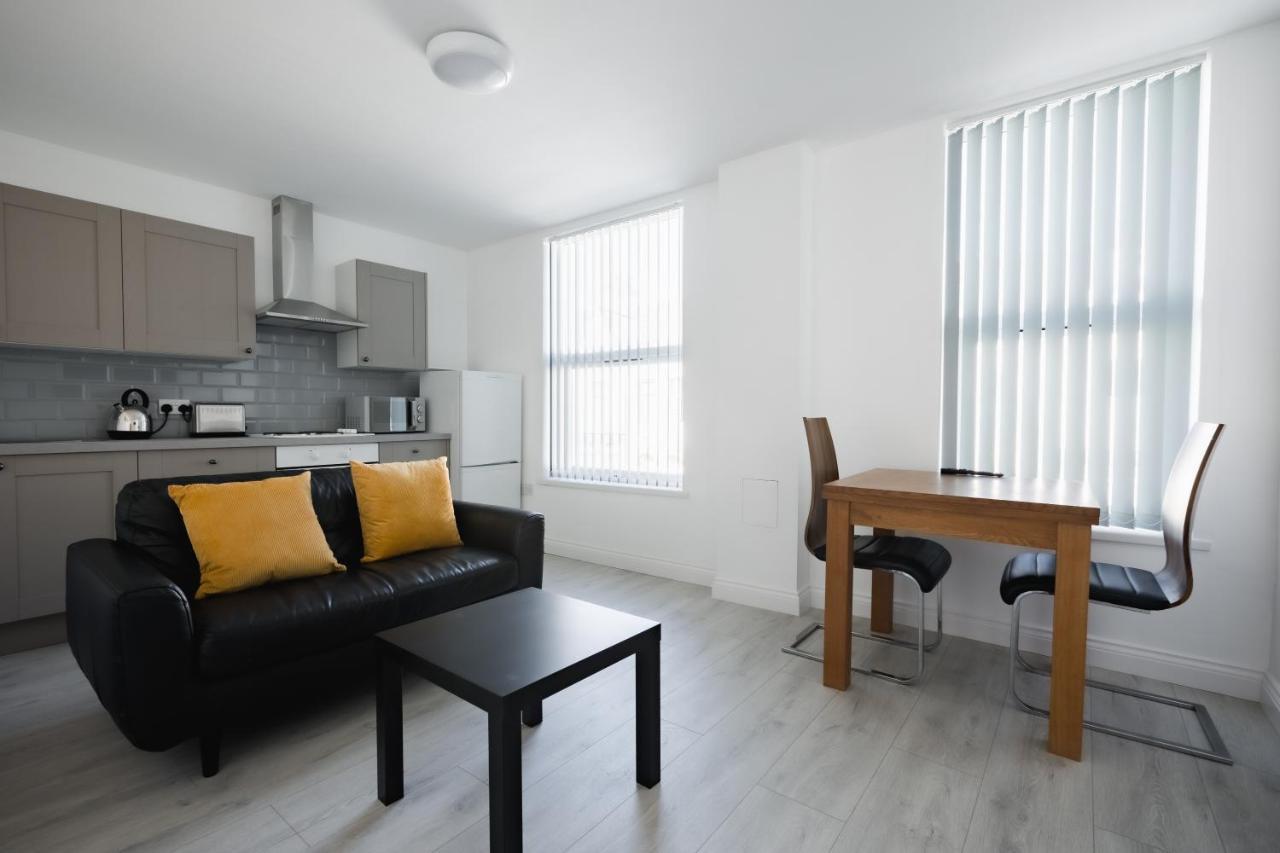 Platform Stadium Apartment With Parking Kingston upon Hull Kültér fotó