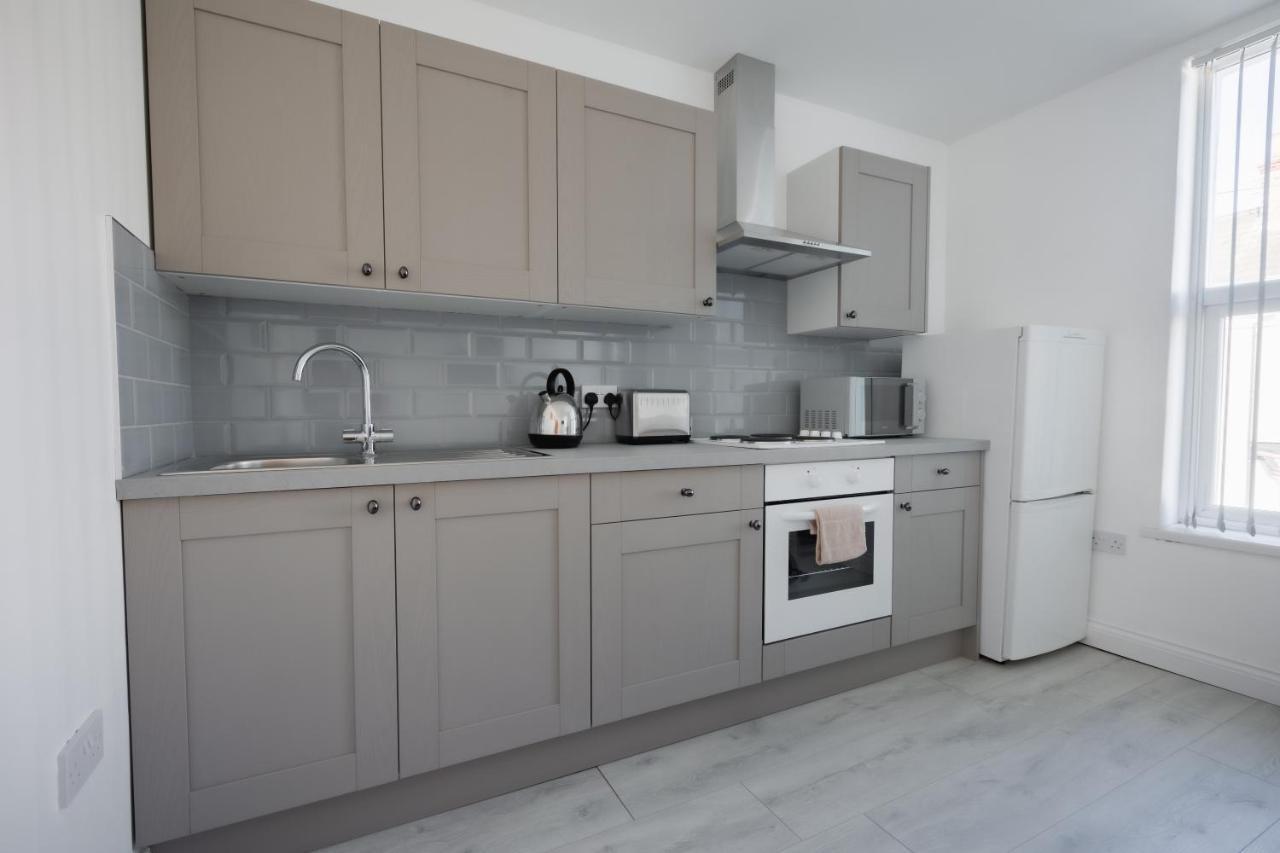Platform Stadium Apartment With Parking Kingston upon Hull Kültér fotó