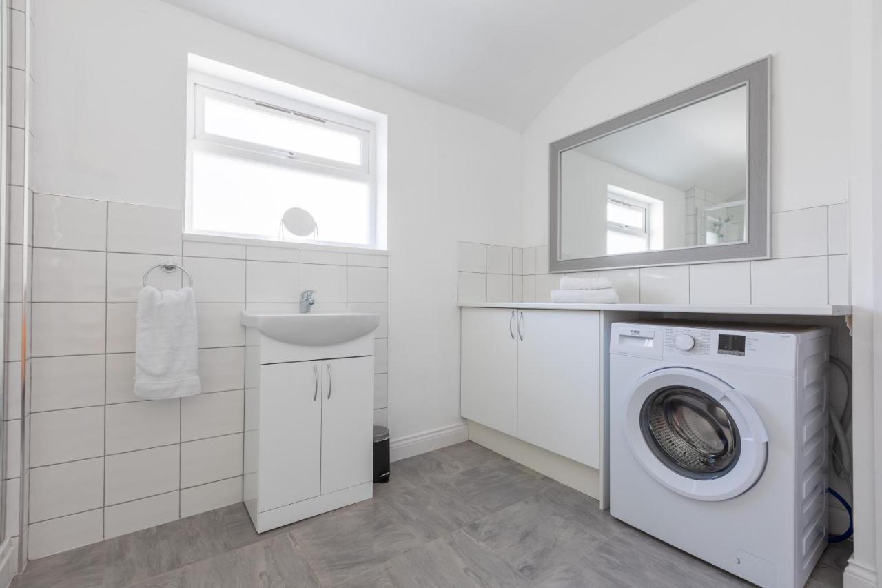 Platform Stadium Apartment With Parking Kingston upon Hull Kültér fotó